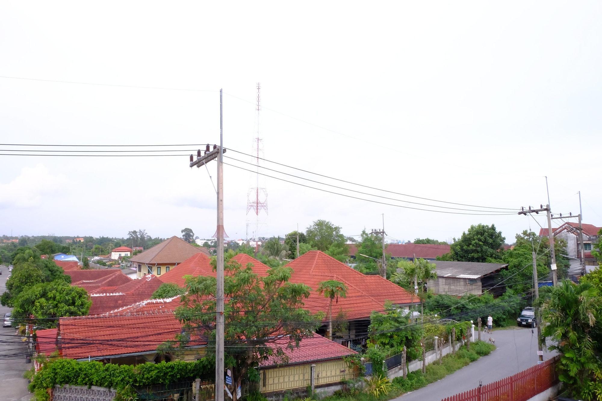 Banchang Apartment And Hotel Rayong Exterior photo