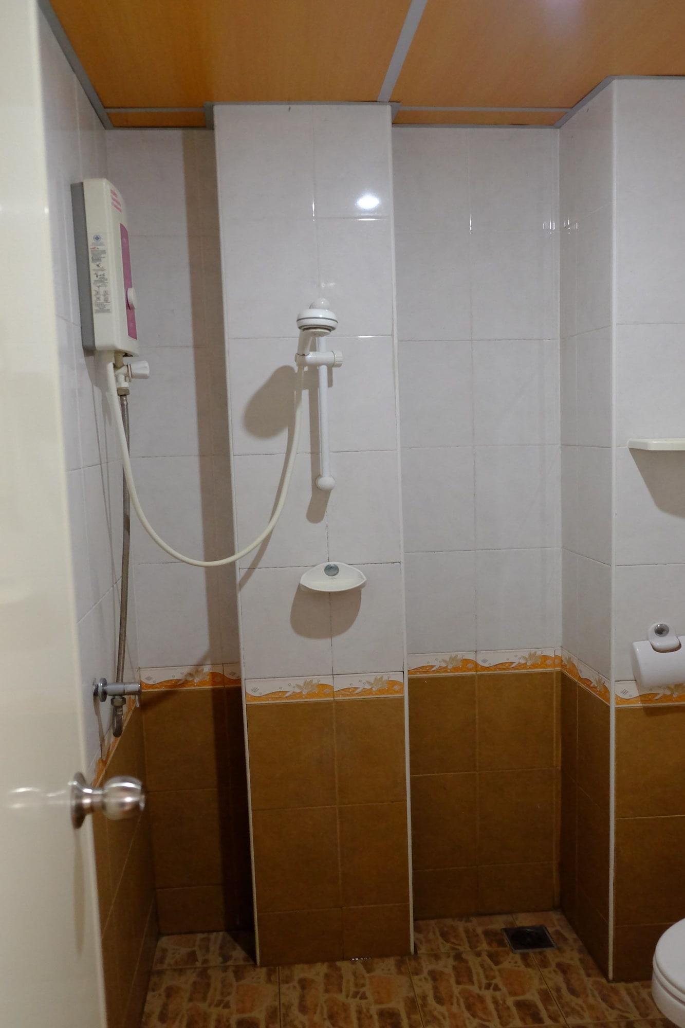 Banchang Apartment And Hotel Rayong Exterior photo