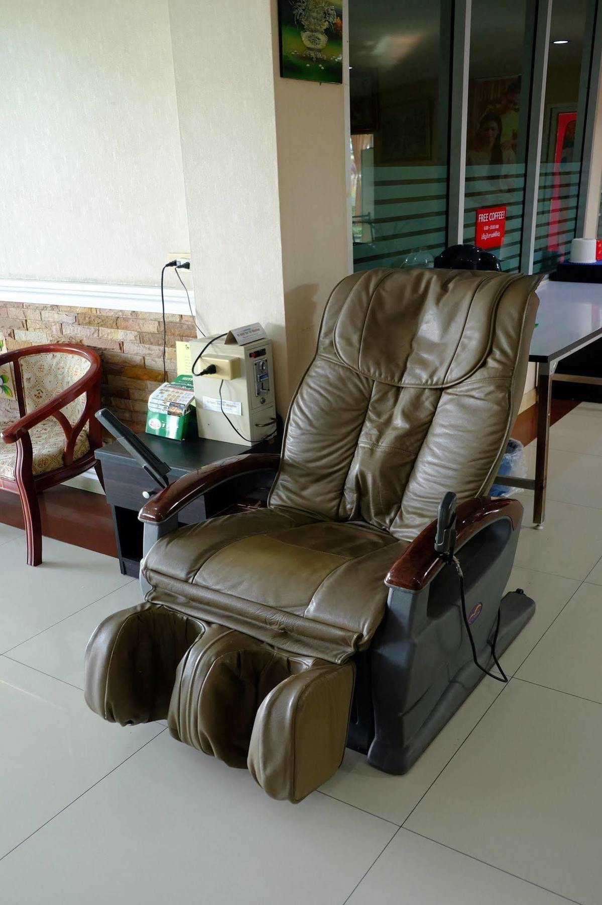 Banchang Apartment And Hotel Rayong Exterior photo